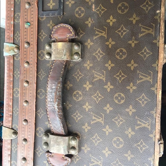 Luis Vuitton suitcase - Picture 4 of 8